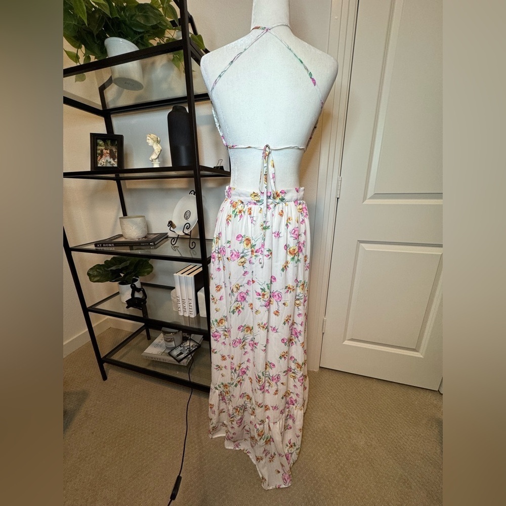 NWT WAYF Metallic Halter Maxi Dress Ivory Floral Size L - Picture 6 of 8